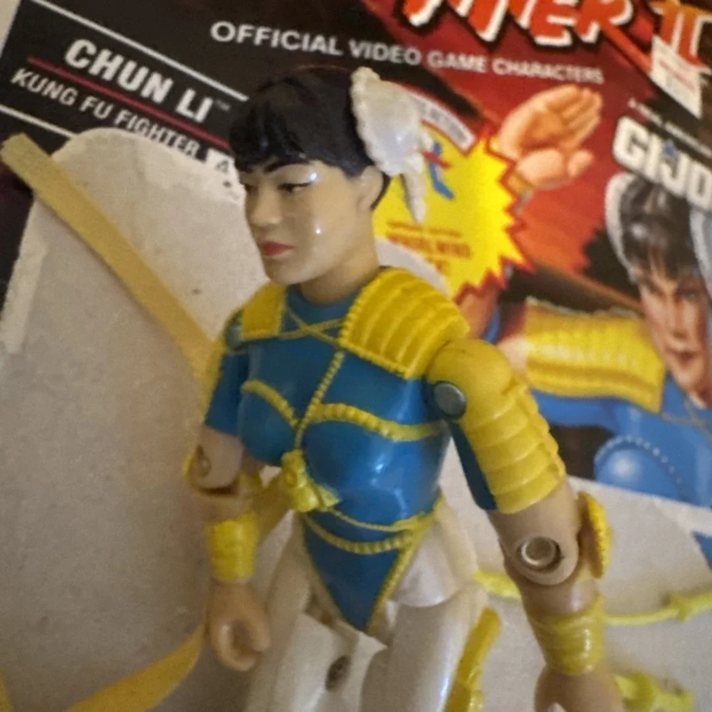 Vintage G.I. Joe Street Fighter 2 Chun Li 1993 Action Figure‎ Hasbro Accessories